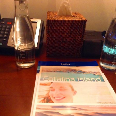 Pavilion Hotel Avalon Δωμάτιο φωτογραφία